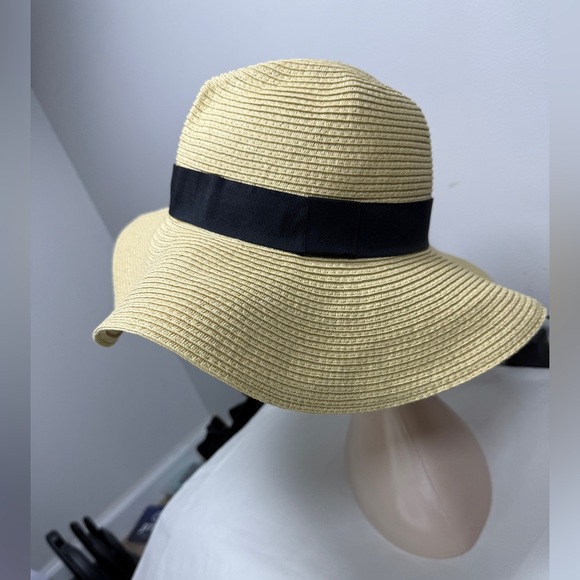 Gap Floppy Wide Brim Woven Paper Beach Hat EUC - Picture 2 of 9